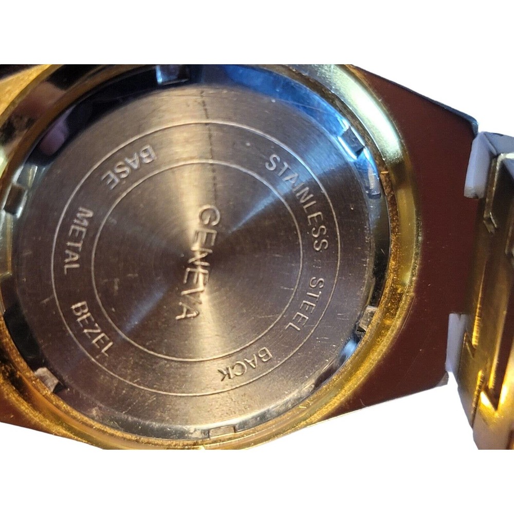 Mens 40mm Geneva Quartz Watch Gold Tone Day Date Beautiful Crystals New Battery - Picture 5 of 7